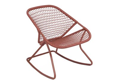 Poltrona da giardino a dondolo in alluminio SIXTIES Fermob