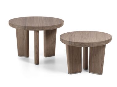 Mesa de centro baixa de madeira de três pernas MARQUIS Flexform
