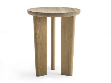 Mesa de centro alta de madeira de três pernas MARQUIS Flexform