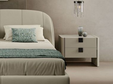 Comodino in legno con cassetti ODEON Former In Italia