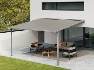 Awning with guide system NIVO+ GIBUS