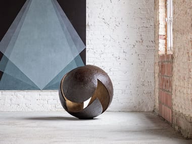 Scultura in bronzo BREAKING OUT Gardeco Objects