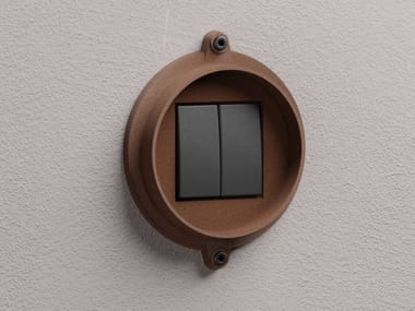 Genuit, WALLPLATE CORTEN Placca per prese e interruttori in alluminio verniciato