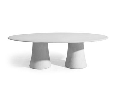 Tavolo da pranzo ovale in materiale composito MAE 33/34 Gervasoni