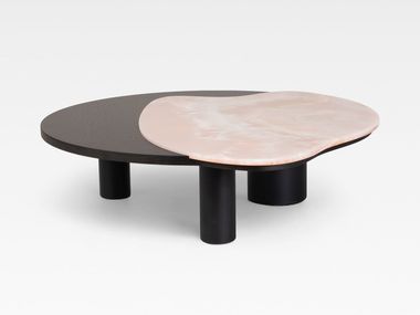 Low oak and Pink Onyx coffee table BORDEIRA Greenapple