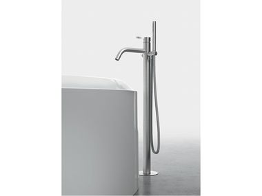 Miscelatore per vasca da terra in acciaio inox con doccetta LIO Gruppo Geromin