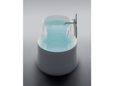 Freistehende 2-Sitzer Badewanne aus Cristalplant® IN-2000-E /  INFINITY-BIO HIDEO