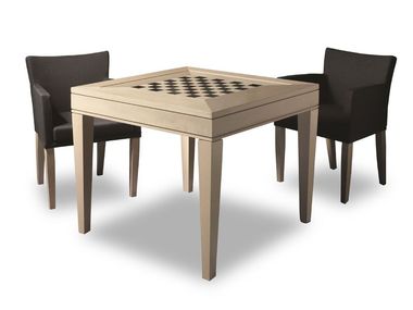 Quadratischer Schachtisch aus Holz MON HURTADO
