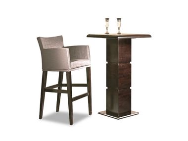 Square wooden high table MON HURTADO