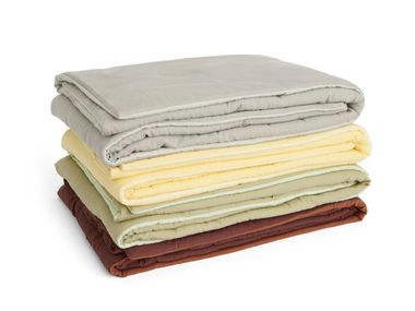 Solid-color cotton blanket AIR QUILT Hay