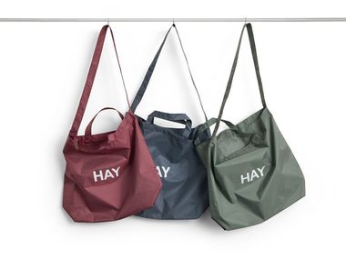 Recycled plastic bag GRID CROSSOVER BAG Hay