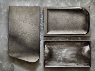 Rectangular metal tray RIPPLE Henge