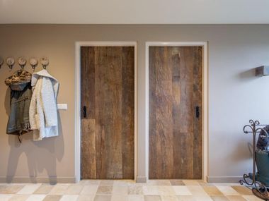 Anschlagstür aus wiederverwendetem Holz ALTHOLZ INNENTÜREN Historisch Hout