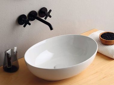 Oval countertop ceramic washbasin NYÙ 17 | Vanity unit Ideagroup