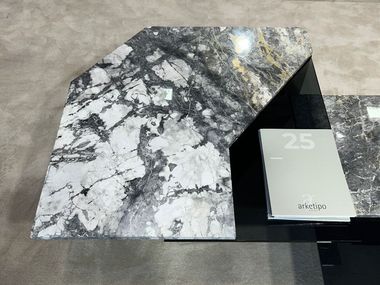 Mesa de centro baixa ARKETIPO - ROSWELL 90x90 In Stock