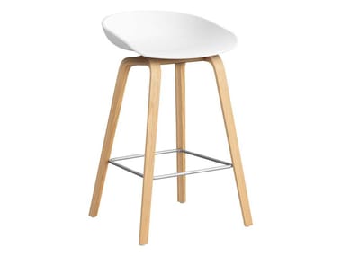 Sgabello in polipropilene HAY - ABOUT A STOOL AAS 32 75 WATER LACQ OAK white In Stock