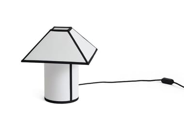Lampada da tavolo a LED in PET riciclato HAY - AVA PYRAMID 290 In Stock