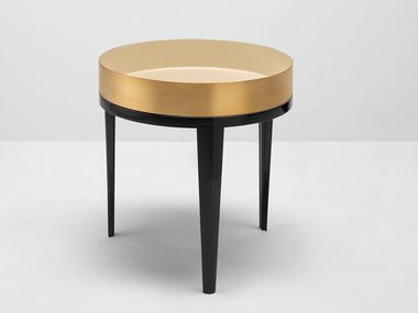 Tavolino rotondo in legno e ottone con vassoio a tre gambe DATA Incalmi