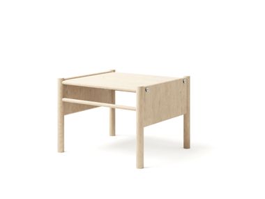 Low oak stool WABI Joyf