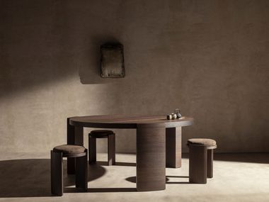 Round oak table HIKU DINNER KĀNA Objects