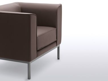 Kastel, KORALL Poltrona in pelle con braccioli