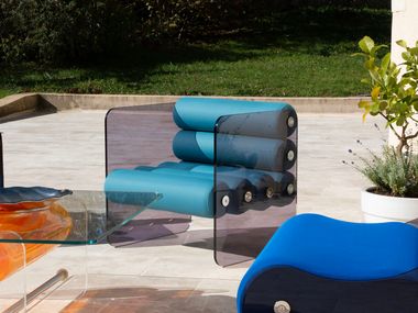 Fabric armchair with armrests MW01 ARMCHAIR IN GREY PMMA KUUMO