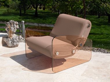 Fabric armchair with armrests MW03 ARMCHAIR IN BRONZE PMMA KUUMO