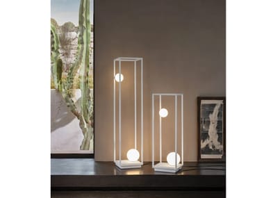 Karman, ABACHINA Lampada da terra a LED in alluminio con vassoio