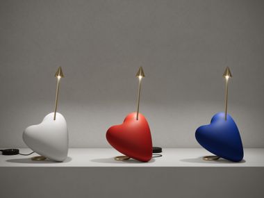 Lampada da tavolo a LED in resina KUORE Karman