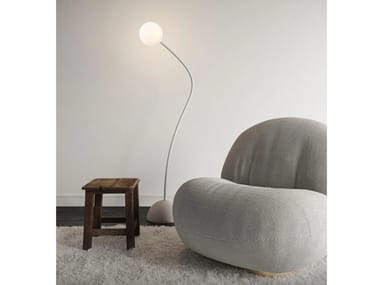 Karman, MOONY Lampada da terra in vetro acrilico con braccio flessibile