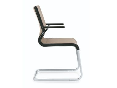 Cantilever fabric training chair with armrests LACINTA COMFORT LINE ZÜCO