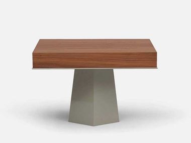 Comodino in legno LEVANZO Casa