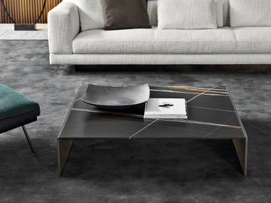 Low square marble coffee table LINHA Minotti