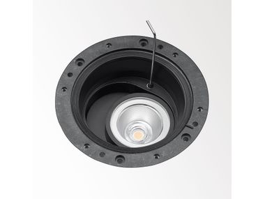 LOGIC R steplight By Delta Light