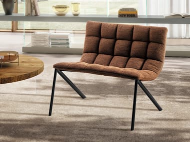 Poltroncina capitonné in tessuto senza braccioli MEZZ’ARIA 2892M Lago