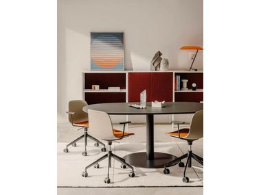 RONDÒ Tavolo ovale per contract By Lapalma | design Romano Marcato