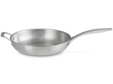 Low pan with stainless steel handle ESSENTIAL Le Creuset