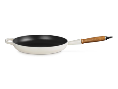 Non-stick cast iron pan with wooden handle EVOLUTION - 28 CM Le Creuset