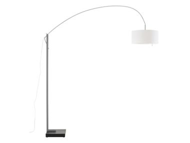 Lampada ad arco in acciaio con paralume in cotone MAMA Ligne Roset