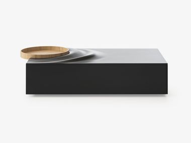 Rectangular coffee table with tray and storage space RIPPLE Ligne Roset