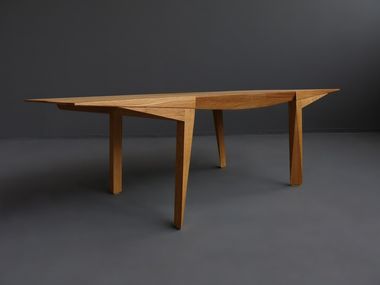 Solid wood central coffee table MANGATA HOOKL und STOOL