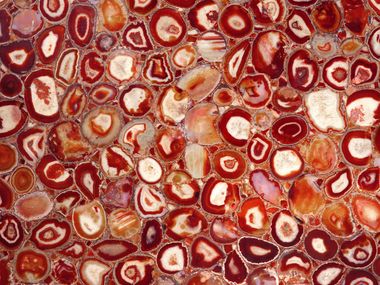 Wand- und Bodenbelag aus Quartz RED AGATE MARGRAF