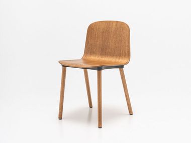 Stuhl aus Holz NUD MDD