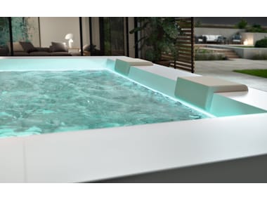 MODULA POOL 4 seater overflow Solid Surface hot tub with chromotherapy ...