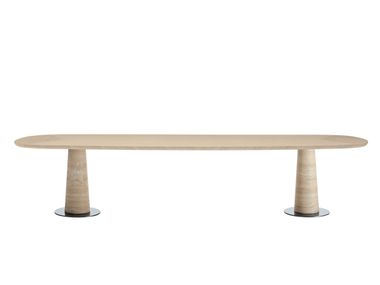 Oval table with oak top and travertine base KALYSTRUS Maxalto