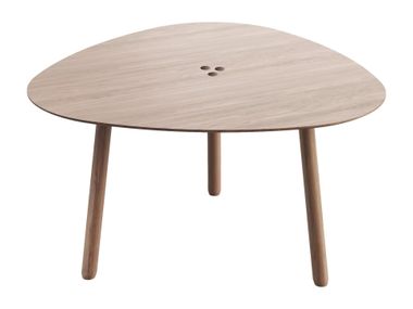 Triangular wooden table MADS Mobitec