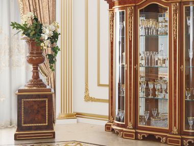 Vase aus Walnuss CARVED SYMMETRY Modenese Luxury Interiors