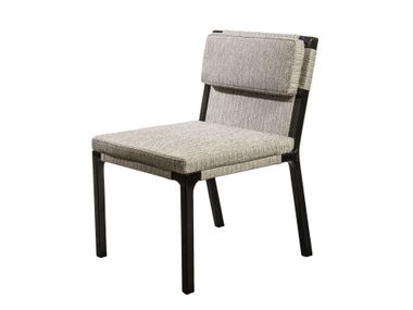 Cadeira estofada sem braços C107 MofLiving