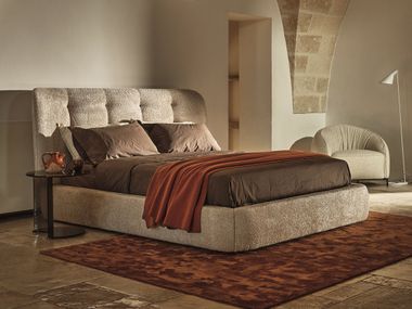 Doppelbett aus Stoff mit Bettkasten RUBICON HIGH NICOLINE
