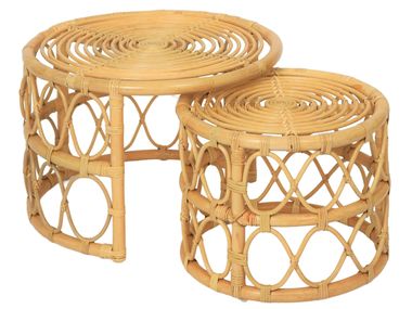 Set of 2 nesting coffee tables in natural rattan SALAWATI NORDLYS